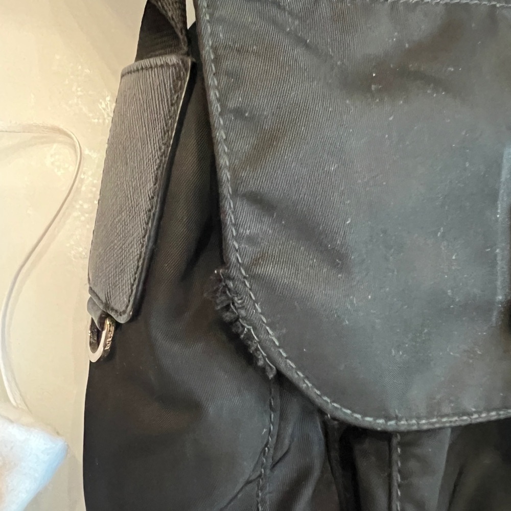 Tessuto Nylon Messenger Bag - Picture 7 of 9